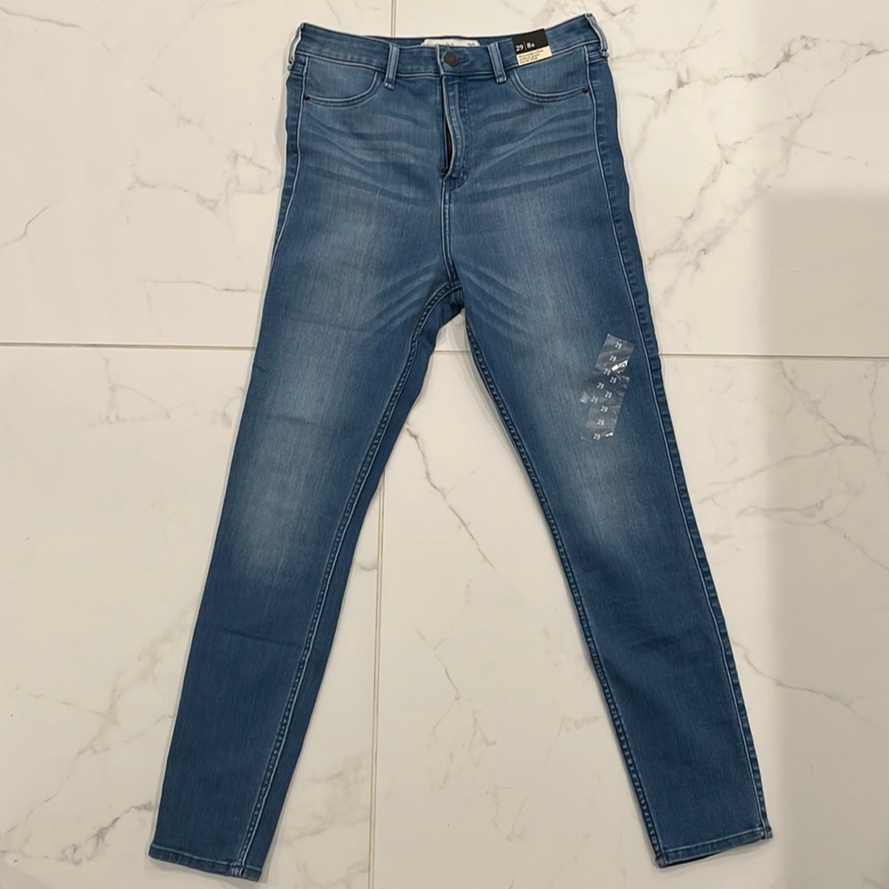 Abercrombie and Fitch ankle Jean high-rise